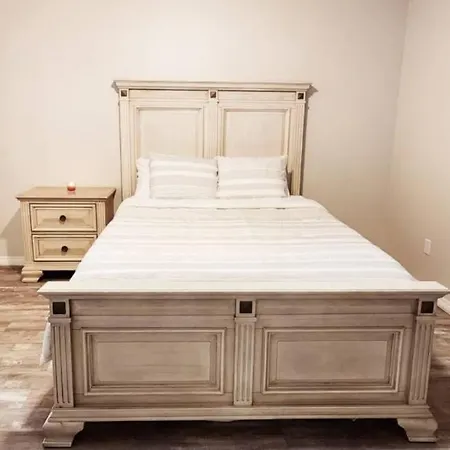 Comfort First - Sleeps 6 Whitehorse Extérieur photo